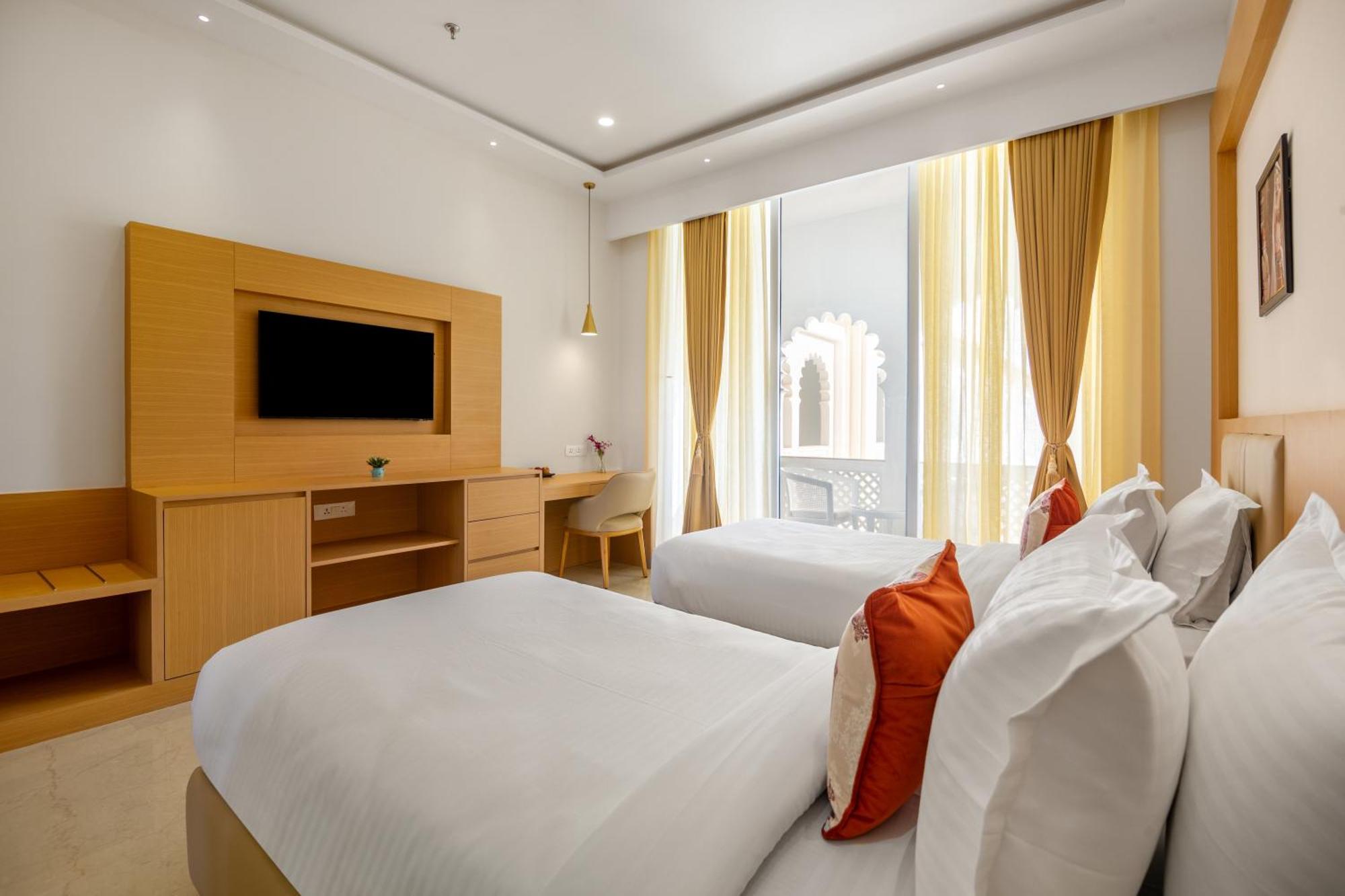 Sterling Aravalli Udaipur Exterior photo